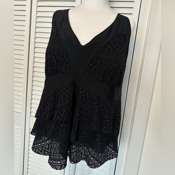 Sea Black Tankini top, 2XL - Picture 2 of 7